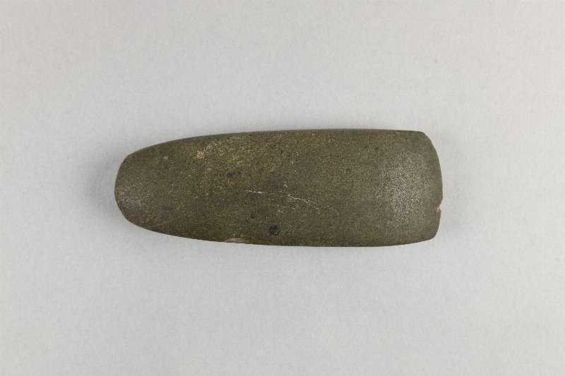 910999
