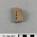 911564