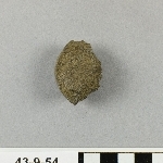 913082