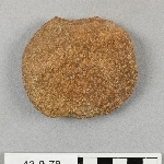 913130
