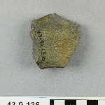 913246
