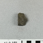 913290
