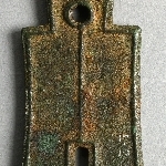 913482