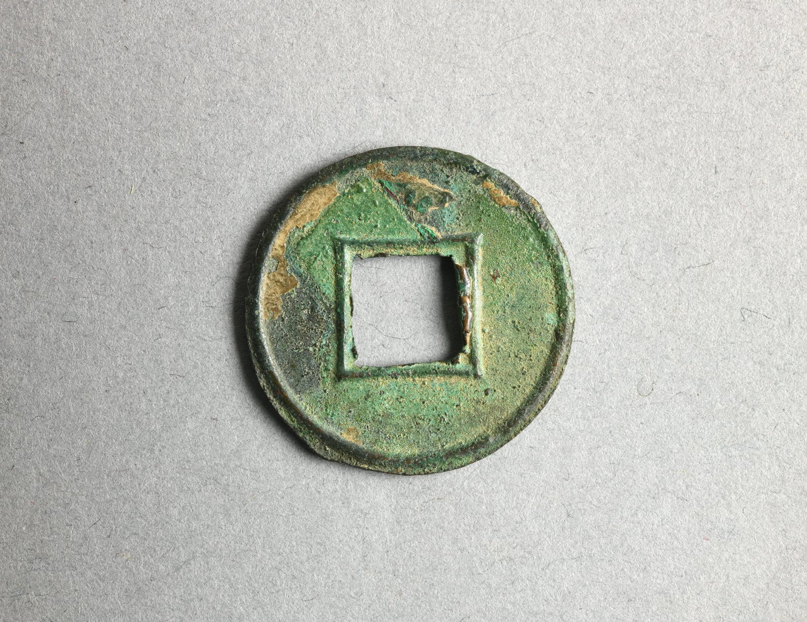 913519