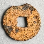 913559