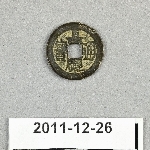 913589