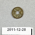 913598