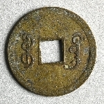 913611
