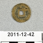 913654