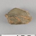 913821