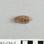 913841