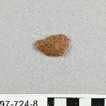 913842