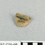 913907