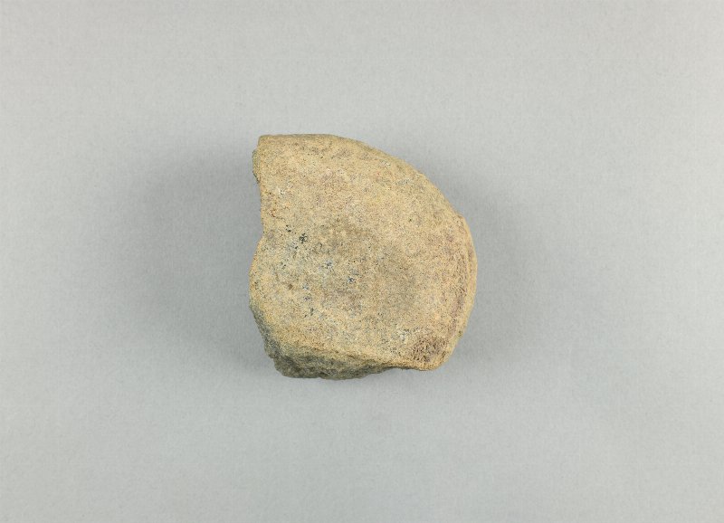 914049