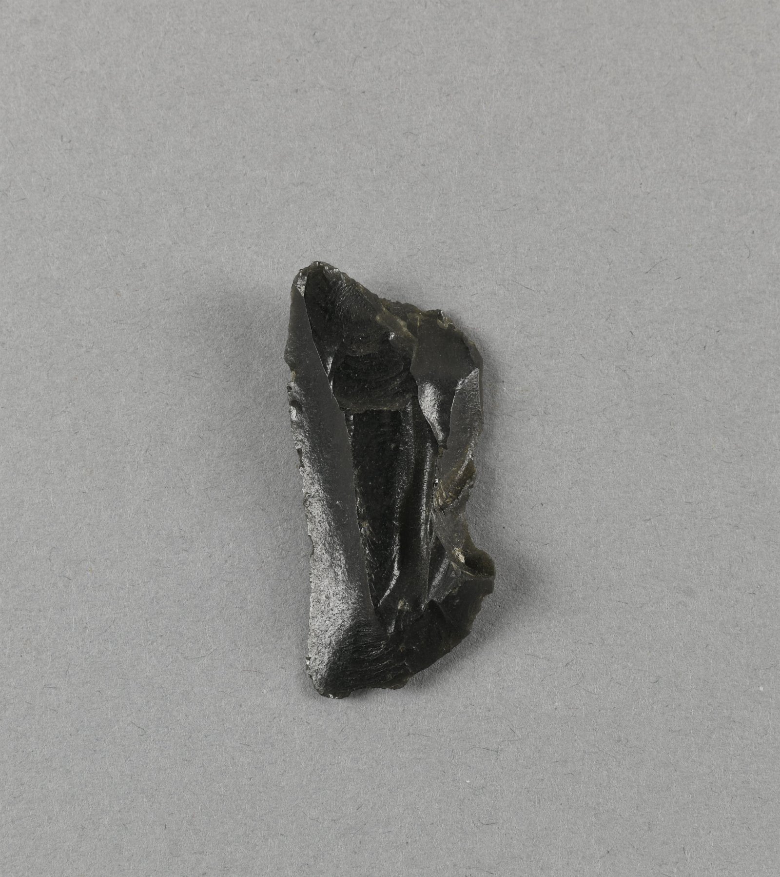 914916