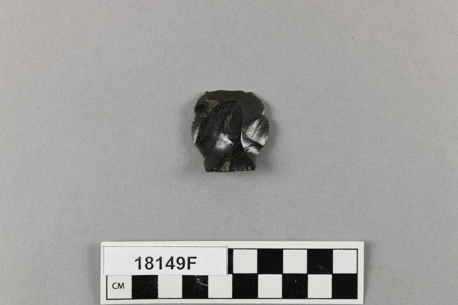 915068
