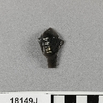 915077
