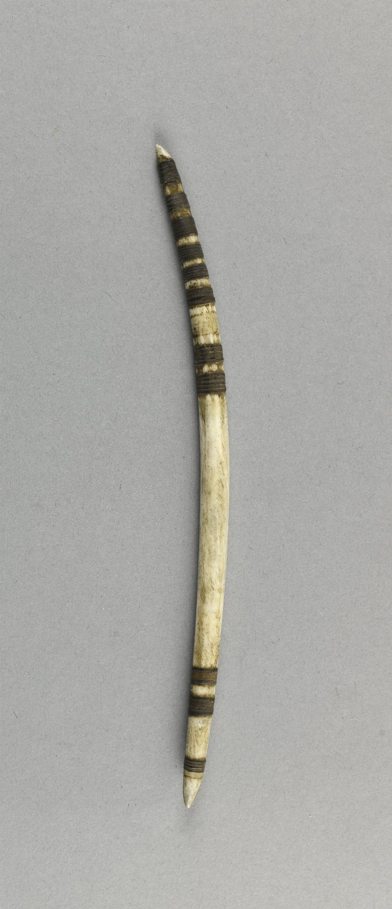915678
