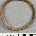 915804