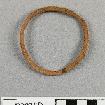 915807