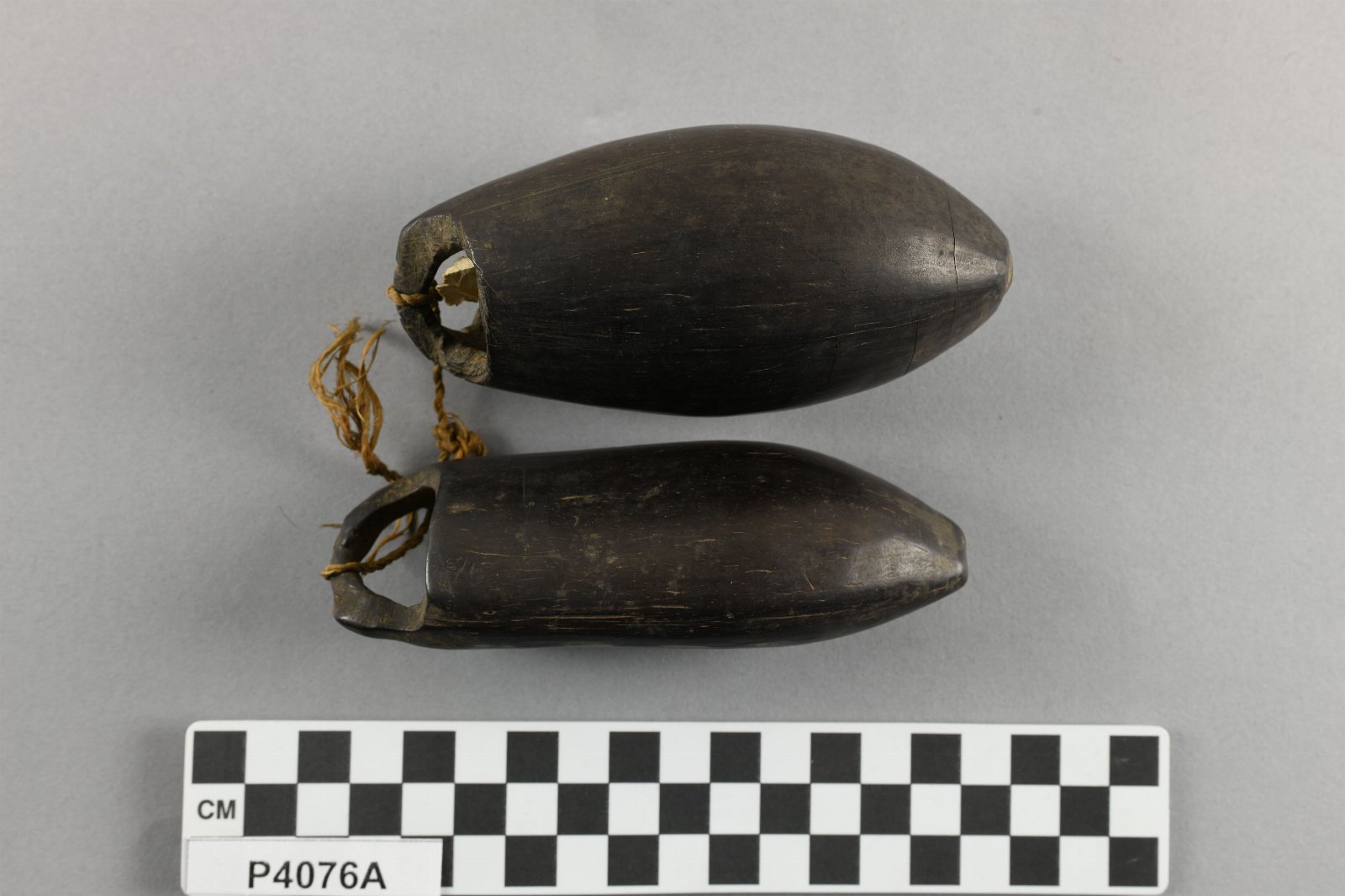 915913
