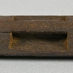 916596