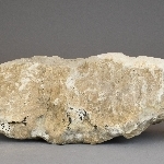 918306