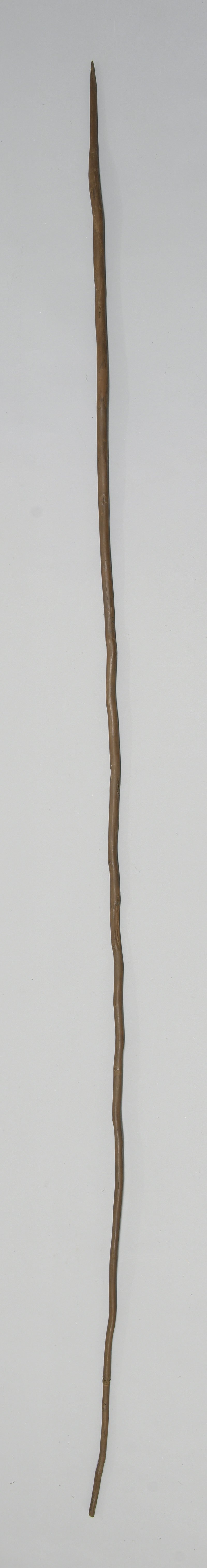 924943