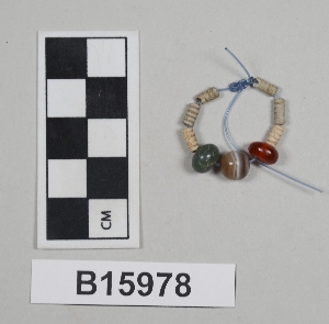 B15978