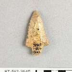 929046