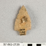 929572
