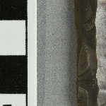 940100