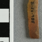 940325