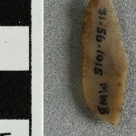 940437
