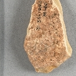 940907