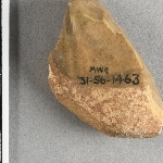 942183