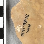 943011