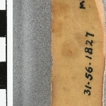 943878