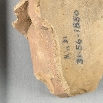 943961