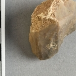 943972