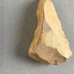 947105