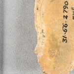 947305