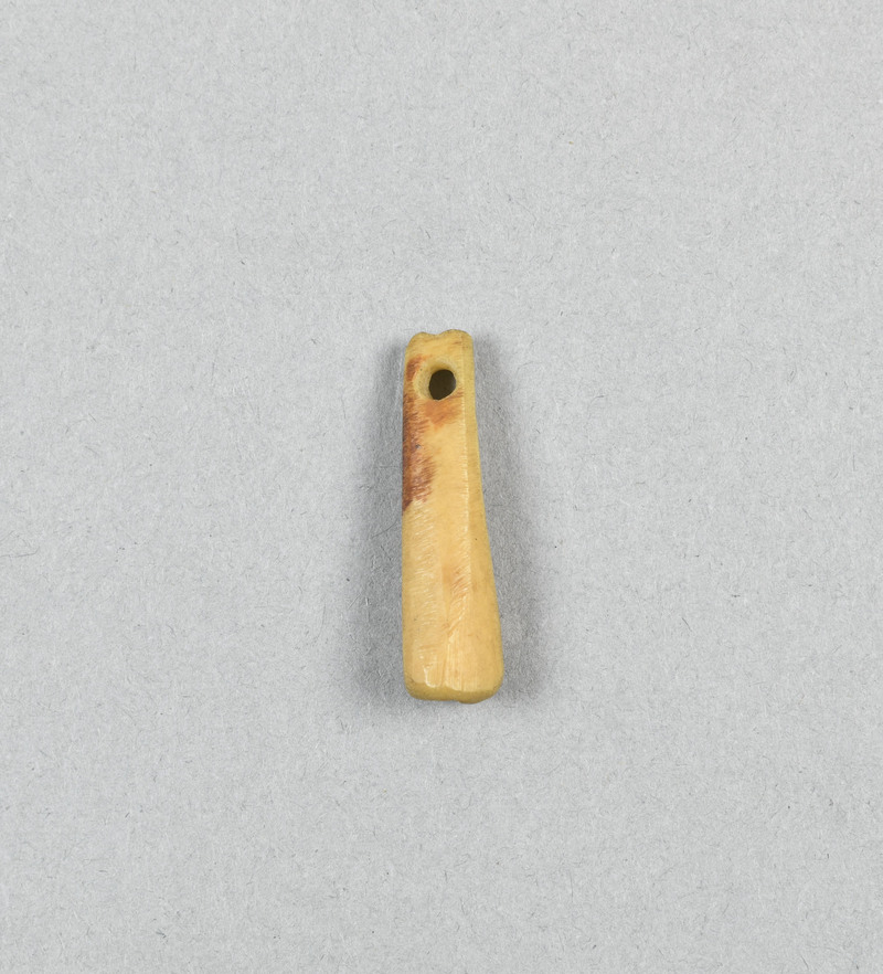 966808