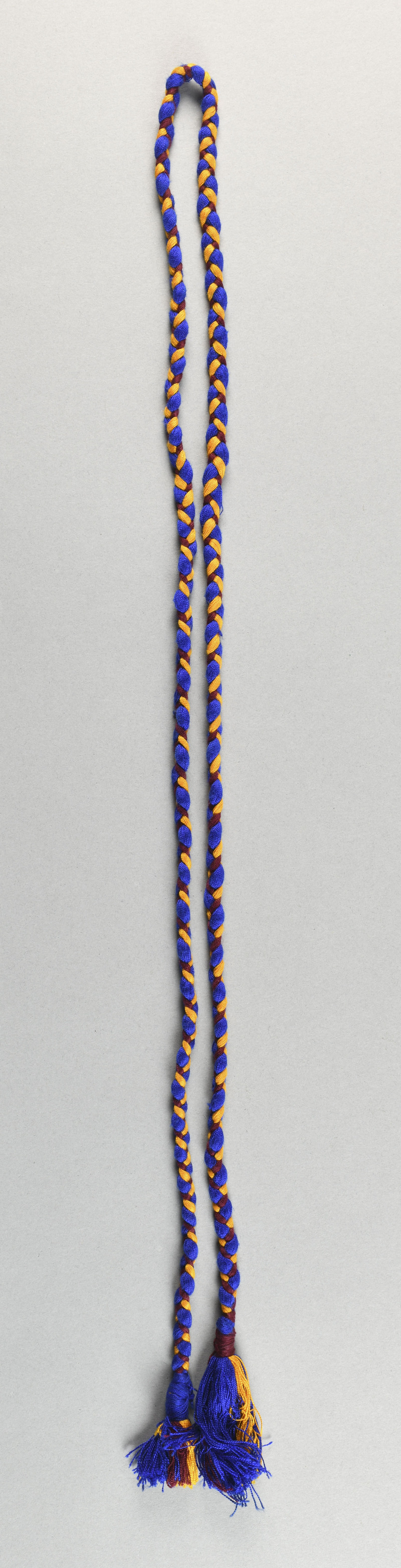 975031