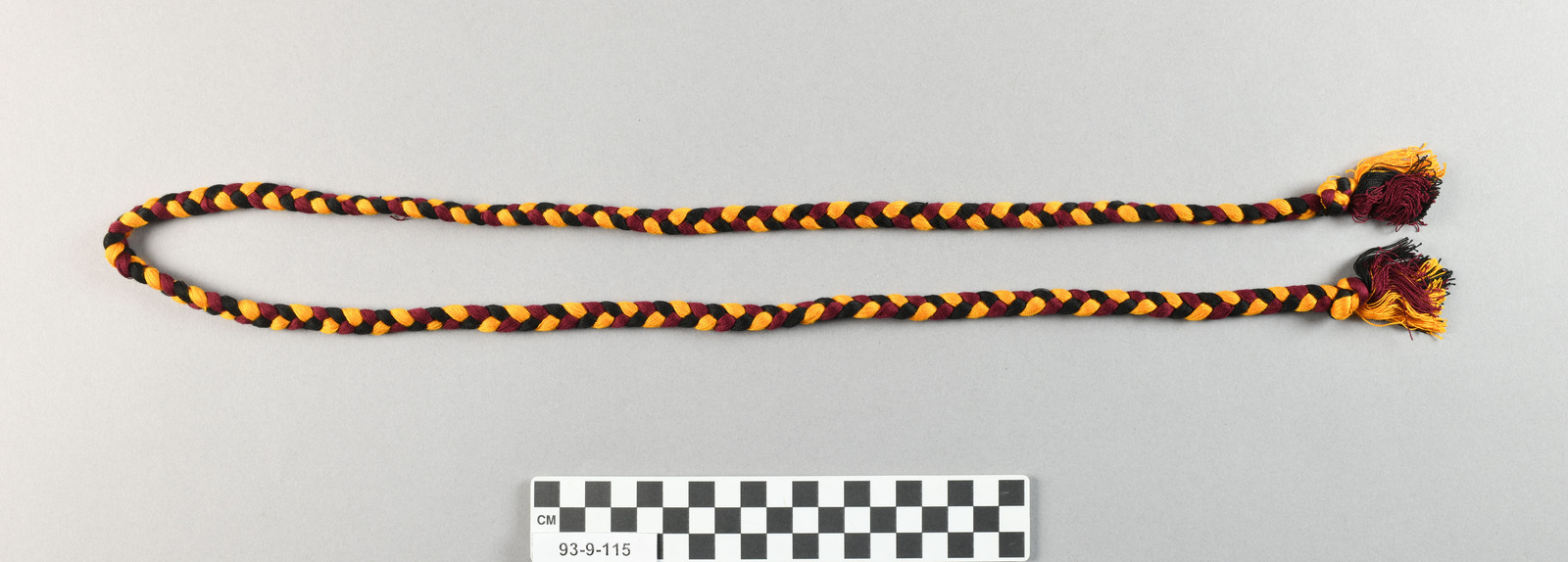 975090