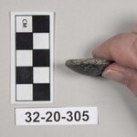 979304