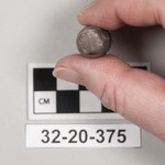 983355
