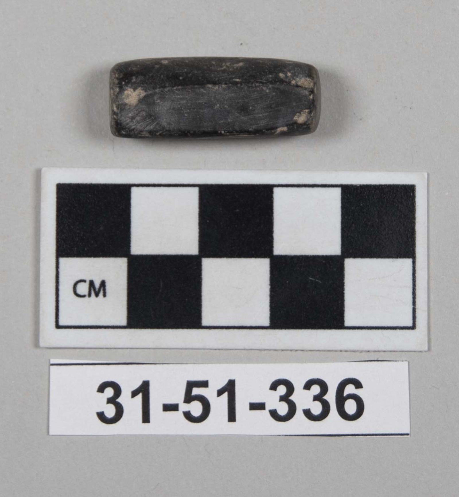 983507