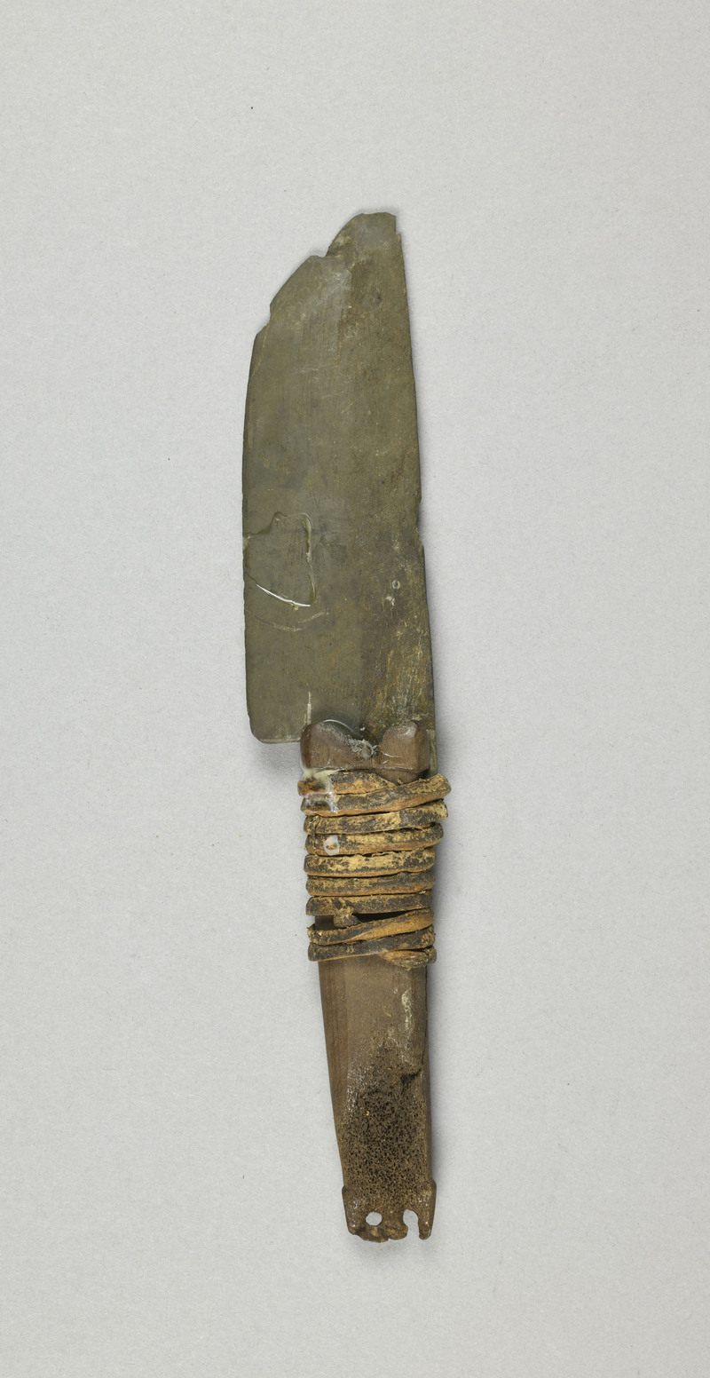 1002401