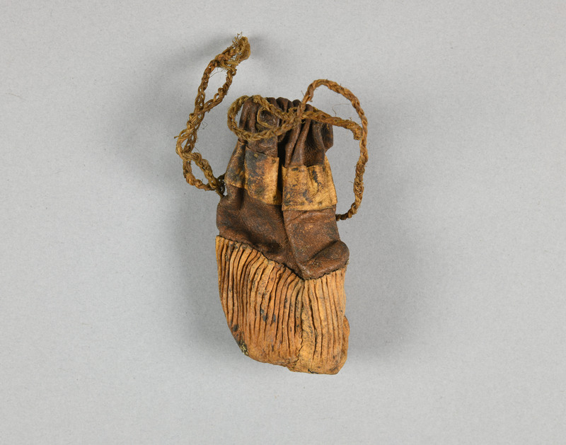 1007585